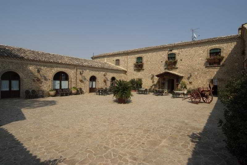 فندق أجريتوريسمو جيجليوتو San Cono المظهر الخارجي الصورة